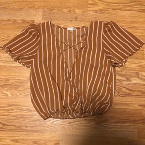 🌸3/$25- Stripped crop top